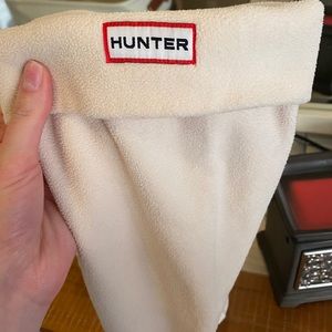 Hunter Cream/Red Logo Fleece Accessory